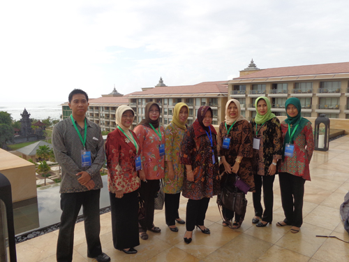 Ir. Tri Rismaharini, M.T