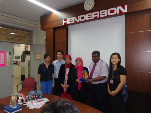 SIster School SMAN 21 Surabaya dengan Henderson Secondary School Singapore dan SMK Aminuddin Baki Kuala Lumpur Malaysia