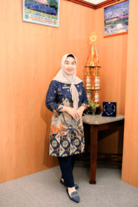 Vina Herawati, S.Pd