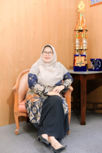 Rusdiana Halim, S.Pd